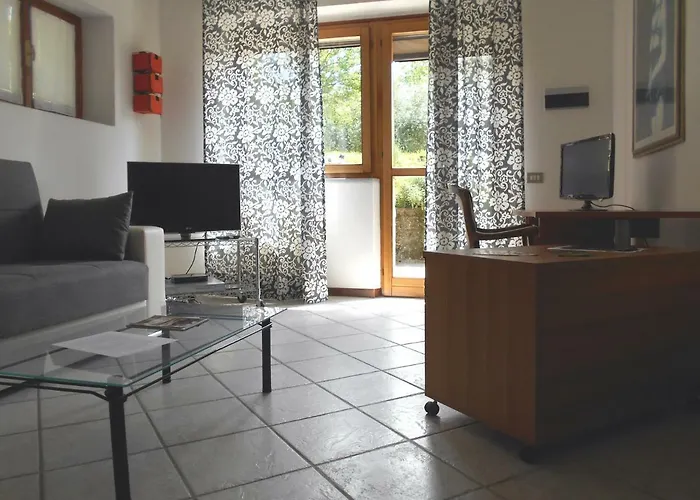 Casa Cloe * Isola (Tuscany)