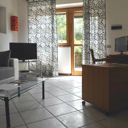 Casa Cloe * Isola (Tuscany)